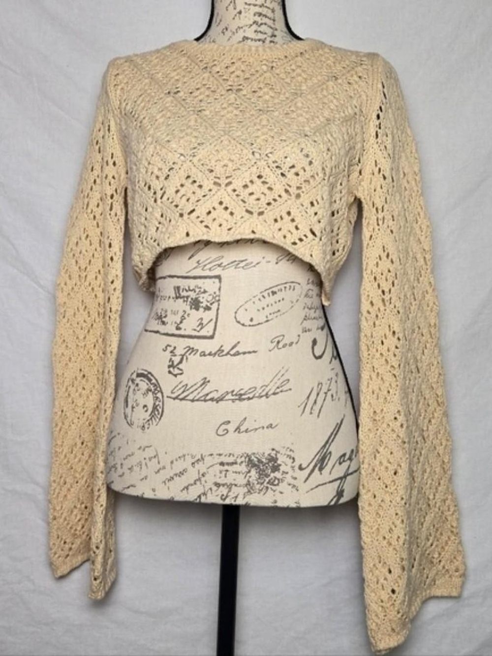 La La Land Creative Co Open Knit Cropped Sweater Cream Wide Long Sleeve Boho - L